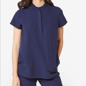 Figs Scrub Top Navy Blue Pali Crescent Pocket S
